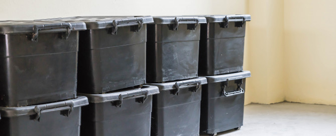 plastic totes that need placard labels